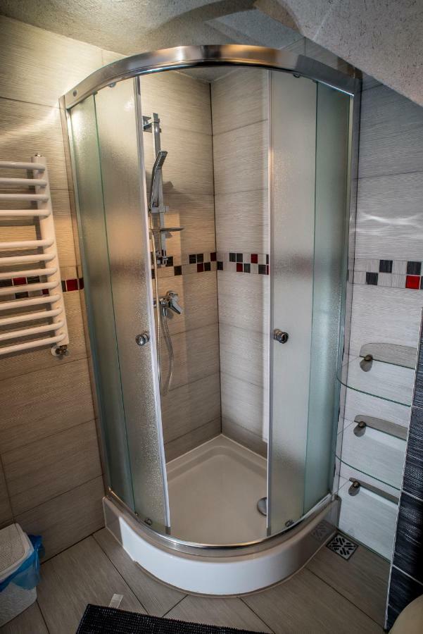 Apartamenty Goraleczka Z Widokiem- Pokoj Zabaw Czarna Gora Bagian luar foto